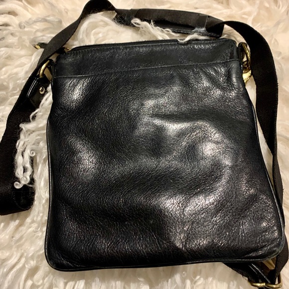 Coach leather Madison swingpack crossbody purse - Picture 3 of 4